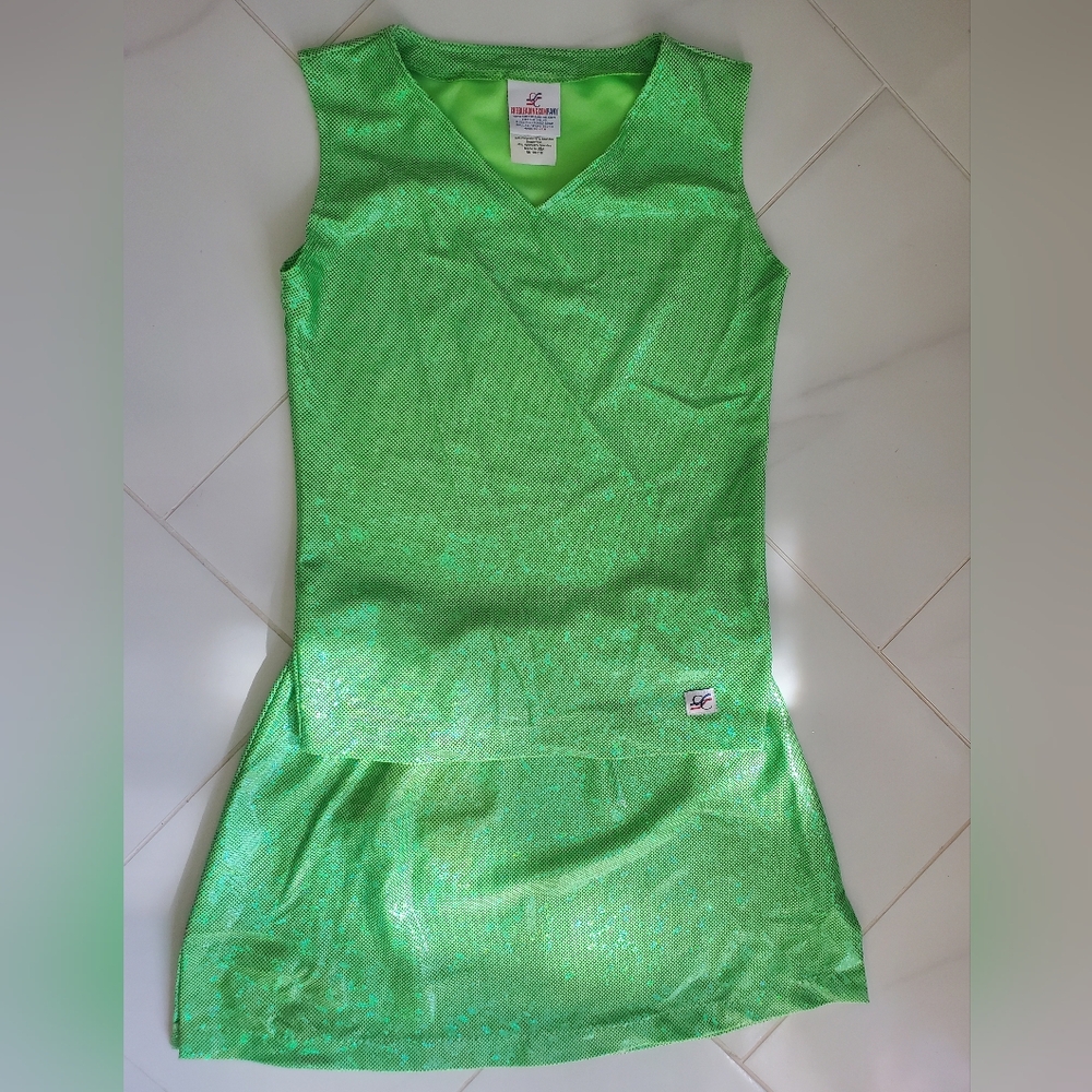 Green Holographic Glitter V-Neck Sleeveless Top And Skirt Set